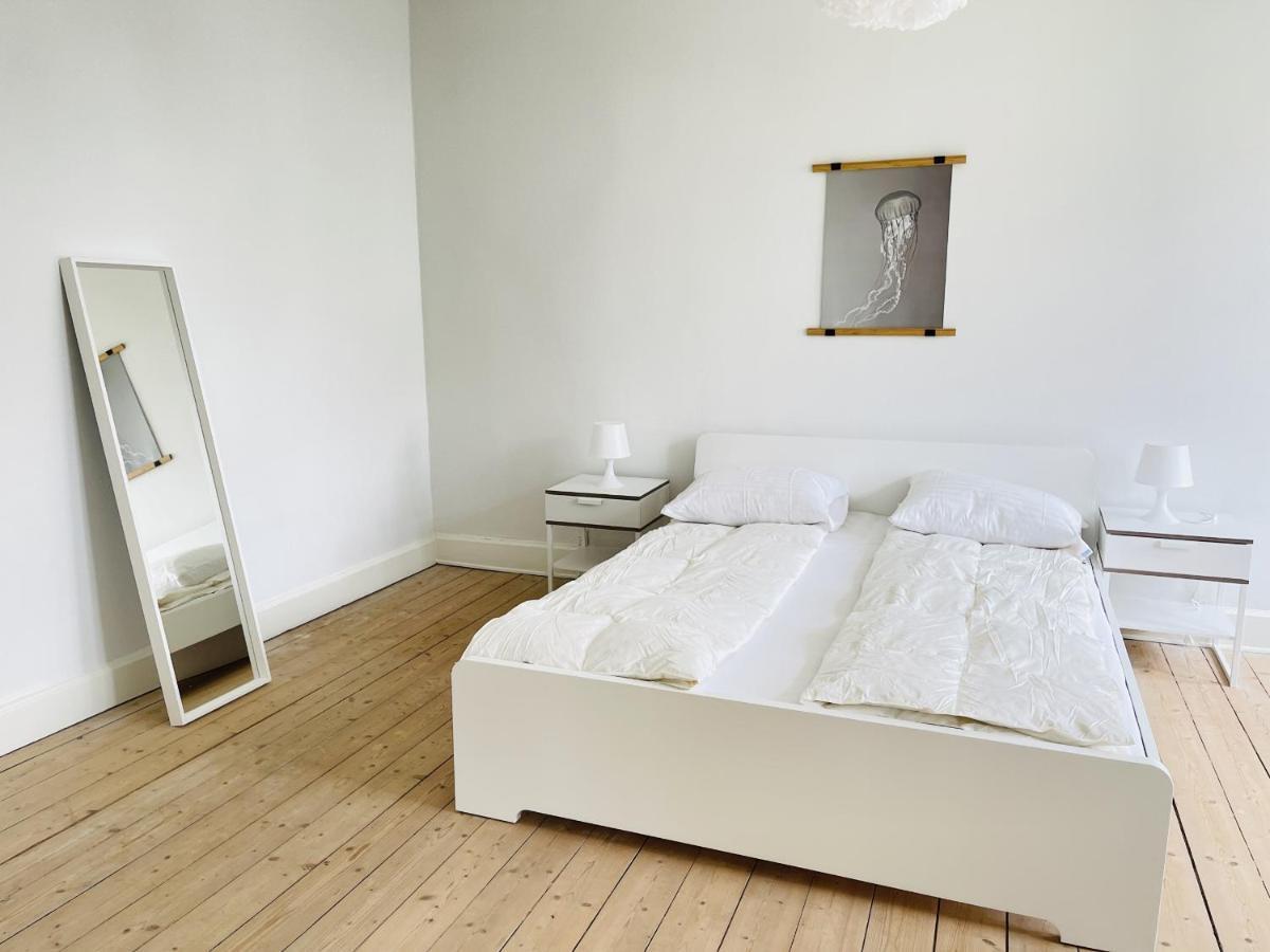 Aday - City Central Mansion - 1 Bedroom Apartment With Garden Aalborg Exterior photo